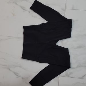 NWOT Athleta Salutation Stash Pocket 11 tight